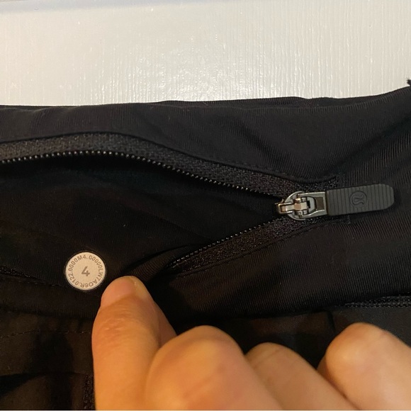LULUEMON Black Running Shorts Size 4 - Picture 4 of 11